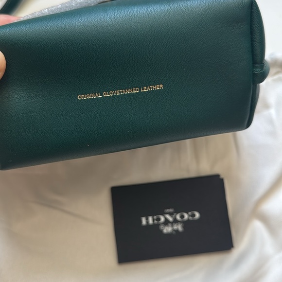 NWT Coach Turnlock Pouch - Picture 7 of 10